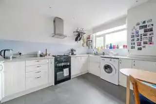 9 Evelina Road, photo 2