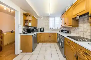9 Foremark Close, photo 3