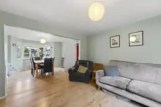 9 Green Close, photo 3