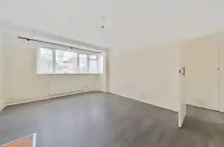 9 Hambledon Gardens, photo 3