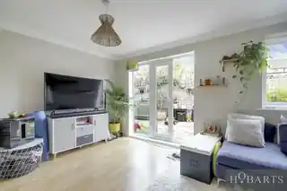9 Justin Place, photo 2