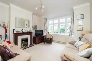 9 Kenley Walk, photo 2