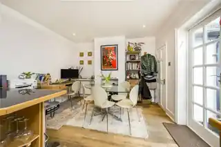 9 Kingscote Road, photo 4