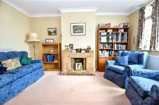 9 Latham Road, photo 4