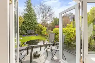 9 Lichfield Close, photo 3