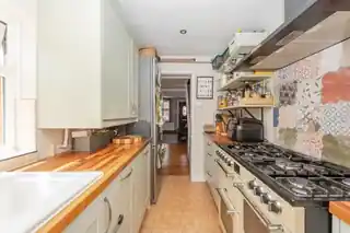 9 New Road, photo 2