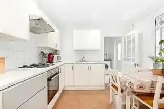 9 Northwood Road, photo 3