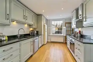 9 Orleans Road, photo 3