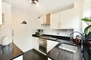 9 Park Close, photo 4