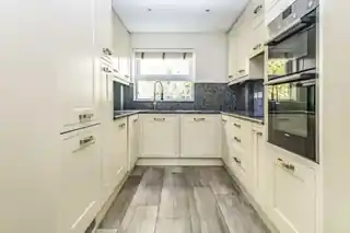 9 Parkgate Mews, photo 3