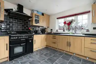 9 Porters Way, photo 3