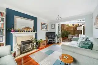 9 Ravenscourt Place, photo 4