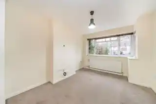 9 Sevenoaks Road, photo 3