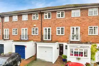 9 Stanley Road, photo 3