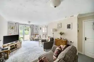 9, Stannard Court, Culverley Road, photo 2