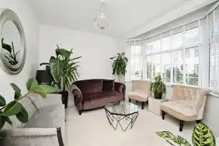 9 Suffolk Road, photo 3