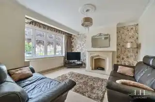 9 The Ridgeway, photo 4