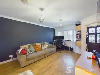 9 Tilia Close, photo 2