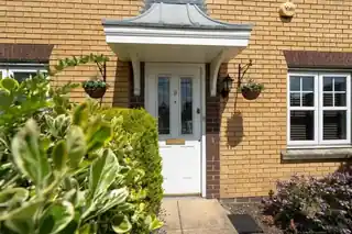 9 Tiverton Way, photo 2
