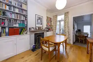 9 Twisden Road, photo 2