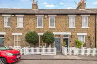 9 Victoria Road, photo 2