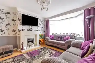 9 Watery Lane, photo 2