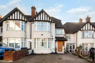 9 Wentworth Road, photo 2