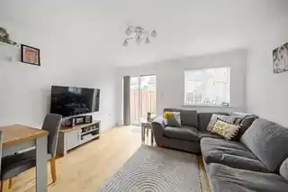 9 Wheelock Close, photo 3