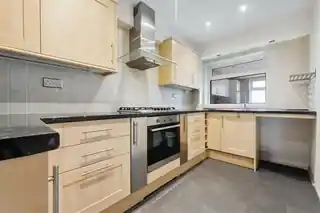 9 Wynton Gardens, photo 2