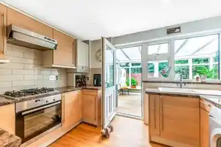 90 Appledore Crescent, photo 3