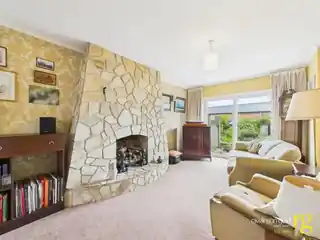 90 Clitheroe Avenue, photo 2