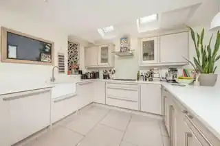 90 Fulwell Road, photo 4