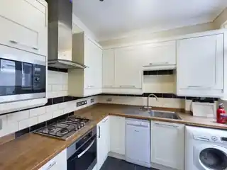 90 Marvels Lane, photo 3