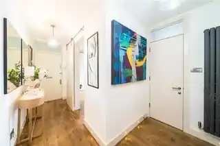 90 Riverview Gardens, photo 2