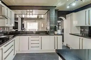 903 Great Cambridge Road, photo 4