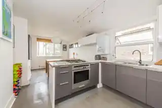 90B Drakefell Road, photo 3