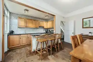 91 Fernlea Road, photo 3
