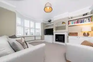 91 Lion Road, photo 2