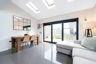 91 Lion Road, photo 4