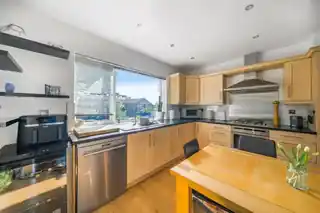92 Bridle Road, photo 4