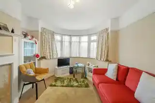 92 Clitheroe Avenue, photo 3