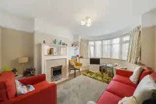 92 Clitheroe Avenue, photo 2