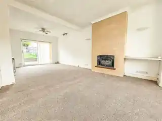 92 Glenwood Drive, photo 3