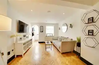92 Green Street, photo 2