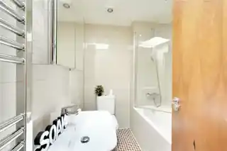 92 Green Street, photo 4