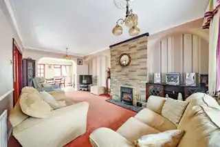 92 Mulberry Crescent, photo 2