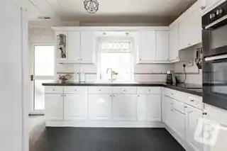 92 Thorntons Farm Avenue, photo 3