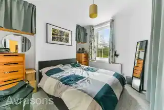 92B Hackford Road, photo 2