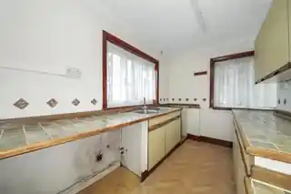 92D Charlton Church Lane, photo 3