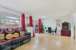 93 Cottington Road, photo 3